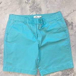 Great pair of Vineyard Vines shorts size 14